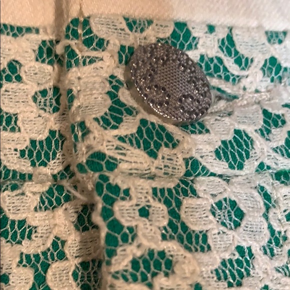 Anthropologie Cartonnier cream/Kelly lace shorts - Picture 11 of 16